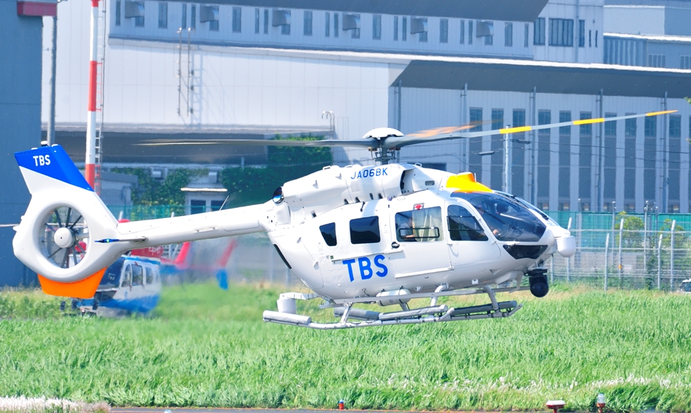 　　　　　　　　　　　　　　　　　　　　　　    　　  　　 　 ＜JA06BK　機体全景＞